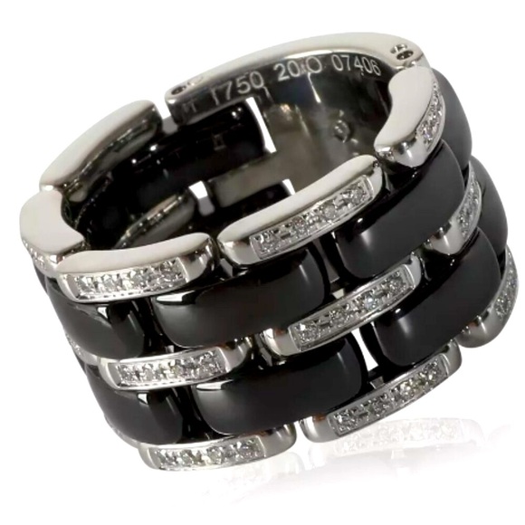 ⨠Stunning One Of A Kind CHANEL Ultra Diamond Black Ceramic 18k White Gold Ring⨠- Picture 1 of 16